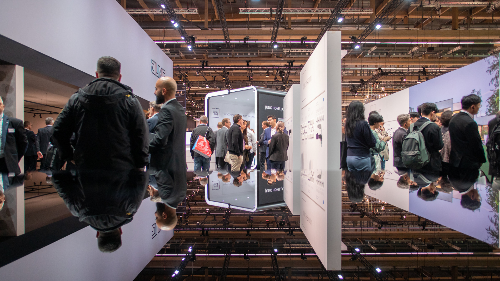 Light + Building 图片 5