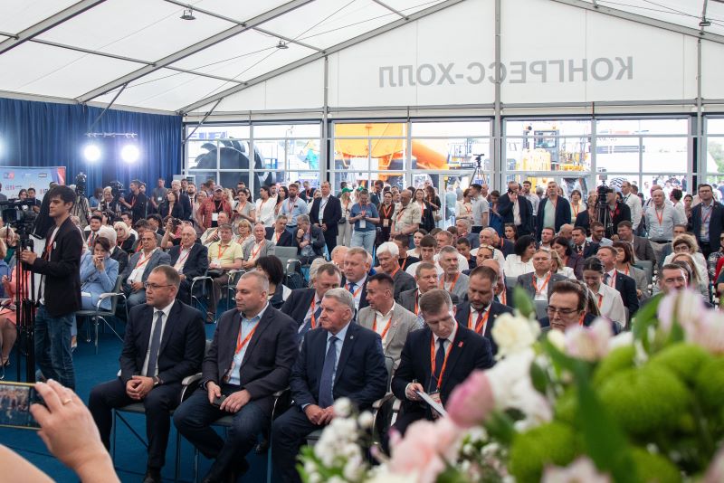 UGOL ROSSII & MINING, NEDRA ROSSII, SAFETY & HEALTH